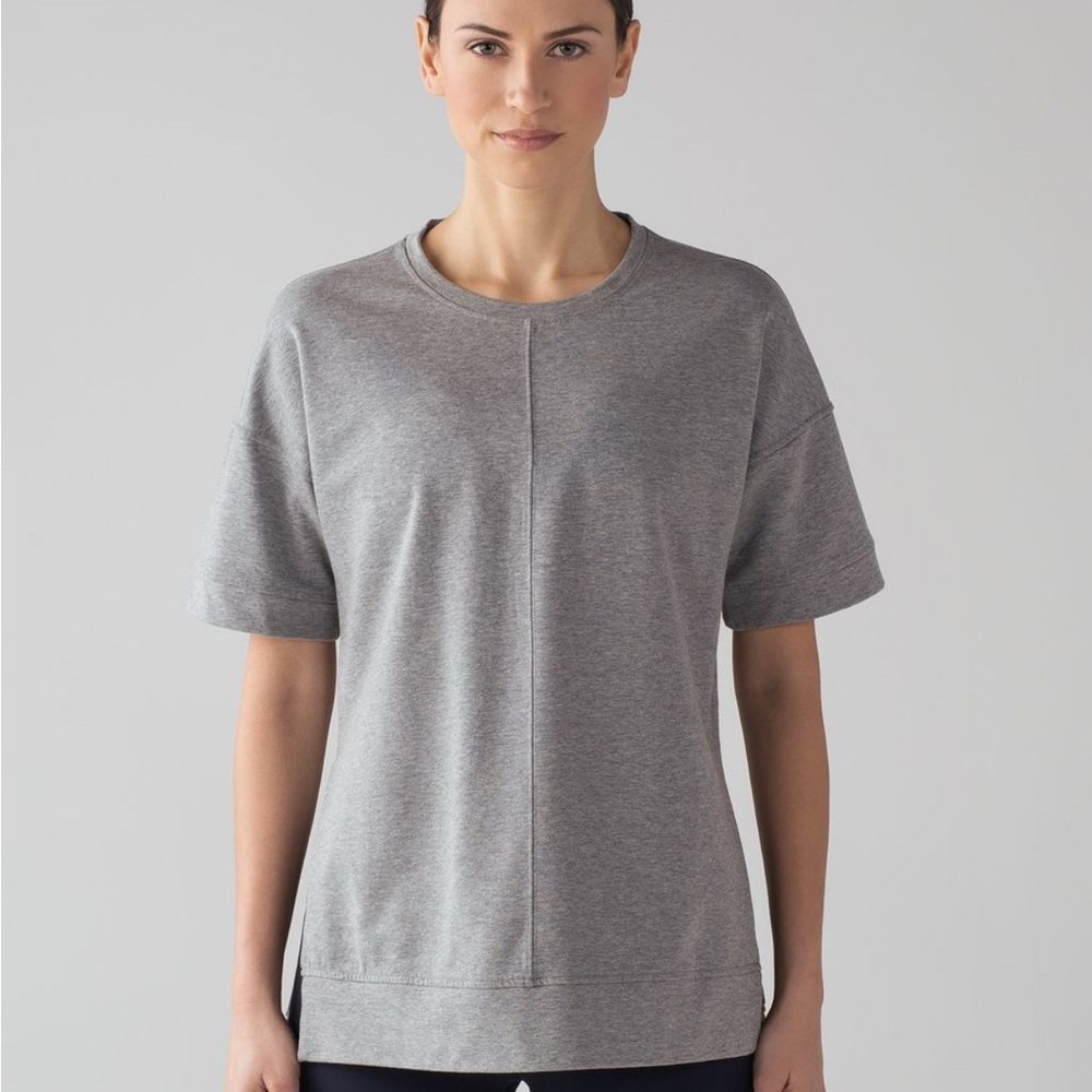 Lululemon Athletica Heather Gray Short Sleeve Tee